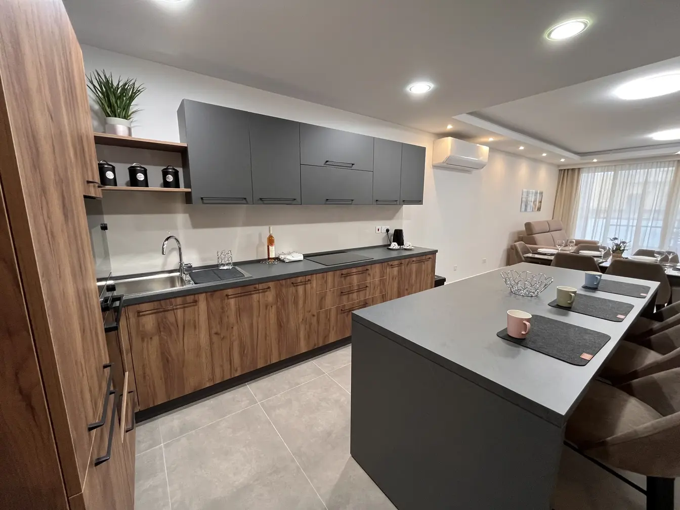 An image of the Full Kitchen